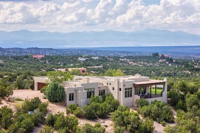 46 Polaris Road, Santa Fe, NM 87506