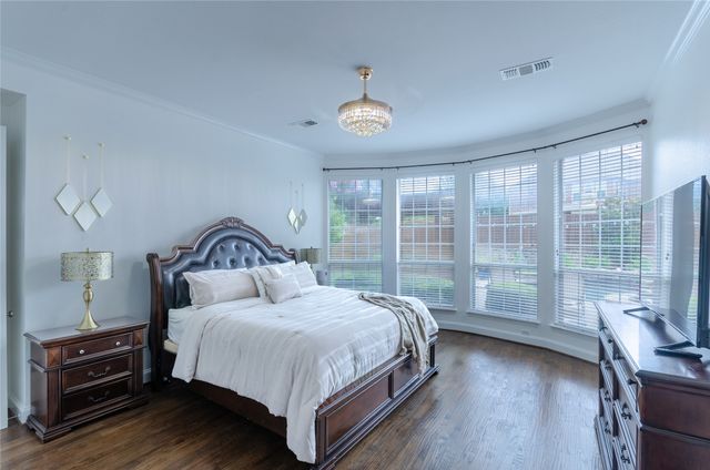 901 Woodcliff Drive, Mckinney, TX 75072