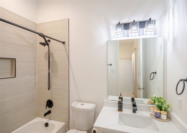 901 Woodcliff Drive, Mckinney, TX 75072