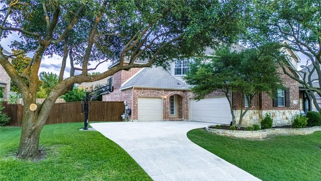 901 Woodcliff Drive, Mckinney, TX 75072