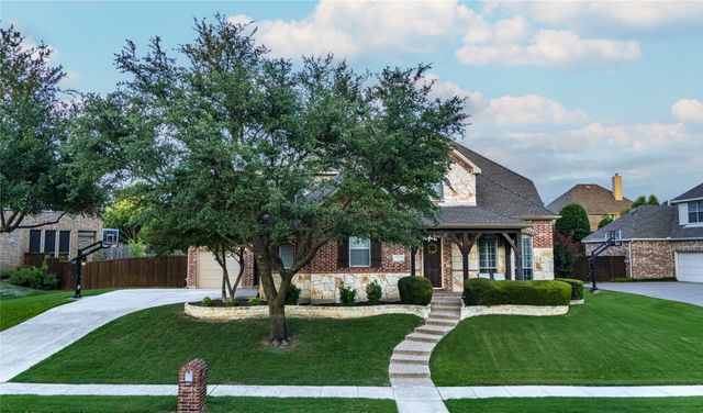 901 Woodcliff Drive, Mckinney, TX 75072