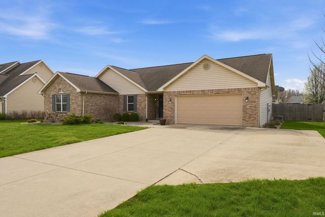 3501 W Wheatfield Lane, Muncie, IN 47304