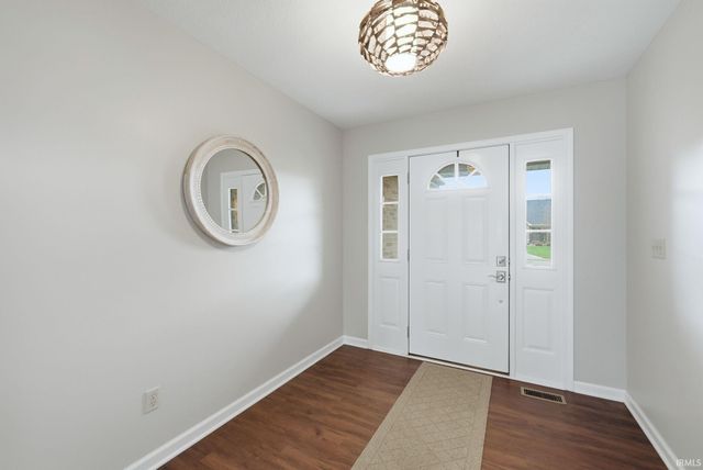 3501 W Wheatfield Lane, Muncie, IN 47304