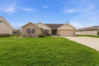 3501 W Wheatfield Lane, Muncie, IN 47304