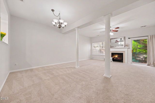 29 Edgebrook Circle, Durham, NC 27703