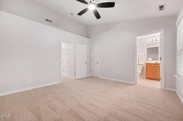 29 Edgebrook Circle, Durham, NC 27703