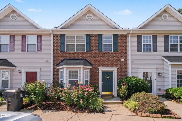 29 Edgebrook Circle, Durham, NC 27703