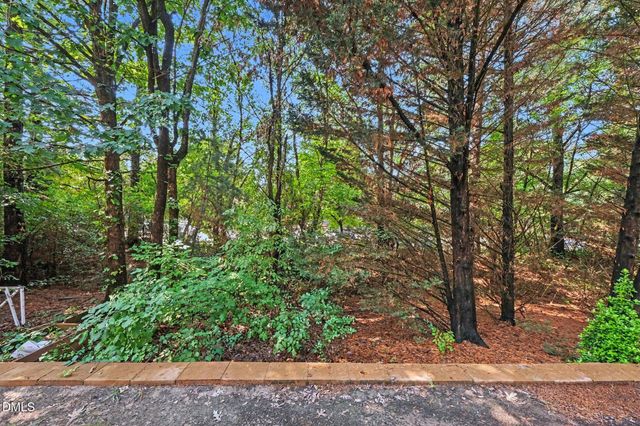 29 Edgebrook Circle, Durham, NC 27703