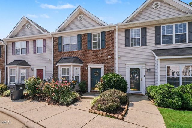 29 Edgebrook Circle, Durham, NC 27703