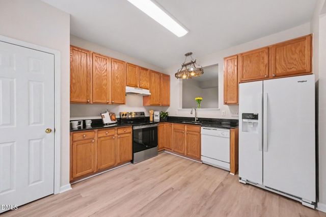29 Edgebrook Circle, Durham, NC 27703