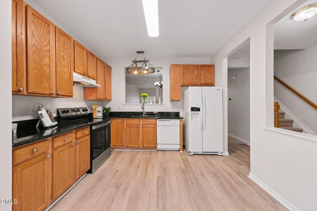 29 Edgebrook Circle, Durham, NC 27703