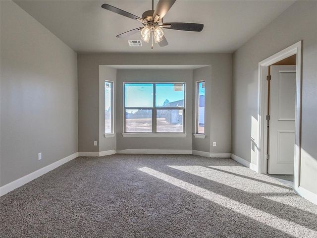 8681 Oak Tree Circle, Edmond, OK 73025