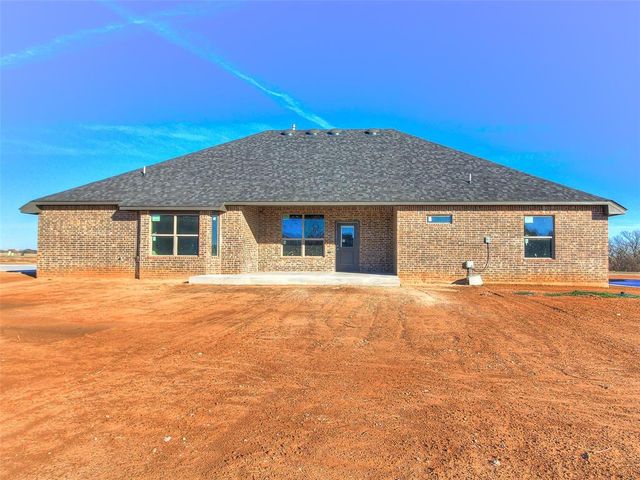 8681 Oak Tree Circle, Edmond, OK 73025