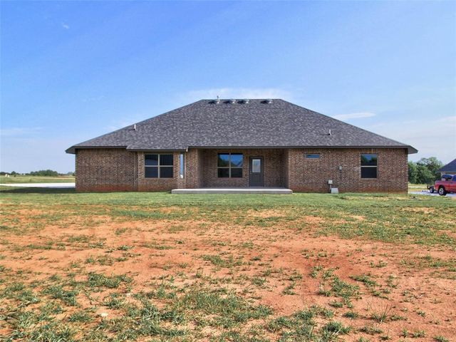 8681 Oak Tree Circle, Edmond, OK 73025