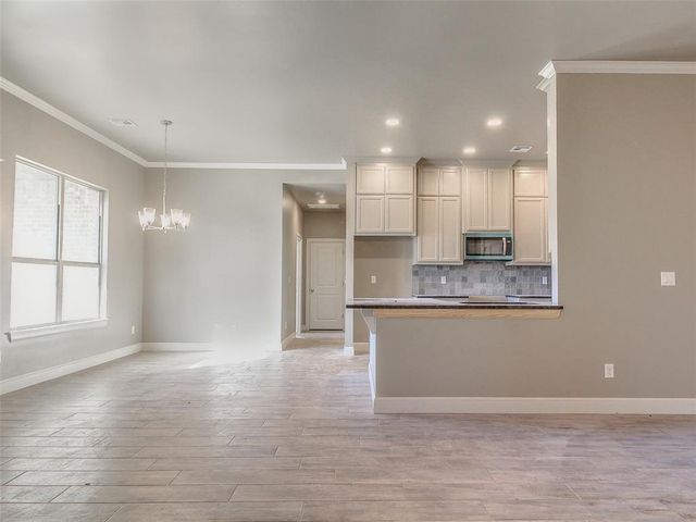 8681 Oak Tree Circle, Edmond, OK 73025