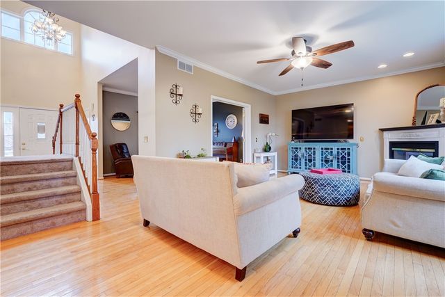 109 Whistlers Cove Lane, Greece, NY 14612