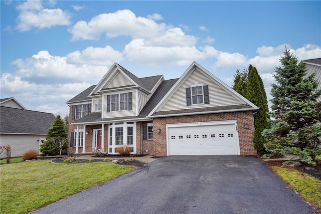 109 Whistlers Cove Lane, Greece, NY 14612