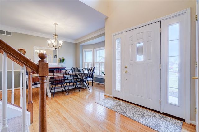 109 Whistlers Cove Lane, Greece, NY 14612