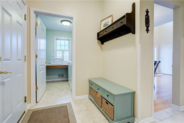 109 Whistlers Cove Lane, Greece, NY 14612