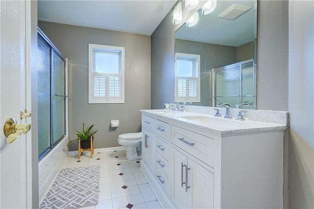 109 Whistlers Cove Lane, Greece, NY 14612