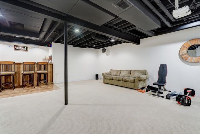 109 Whistlers Cove Lane, Greece, NY 14612