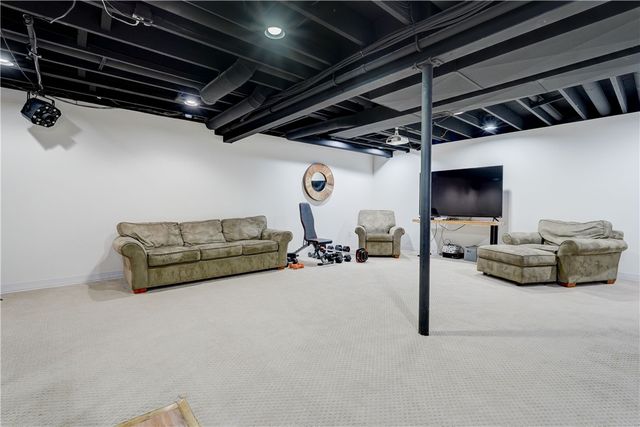 109 Whistlers Cove Lane, Greece, NY 14612