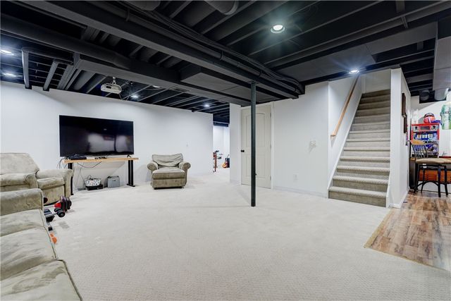 109 Whistlers Cove Lane, Greece, NY 14612