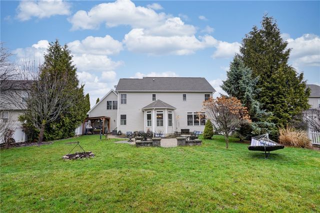 109 Whistlers Cove Lane, Greece, NY 14612