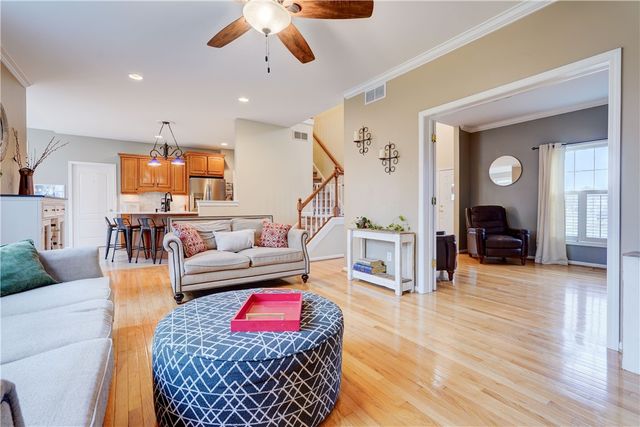 109 Whistlers Cove Lane, Greece, NY 14612