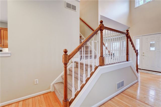 109 Whistlers Cove Lane, Greece, NY 14612