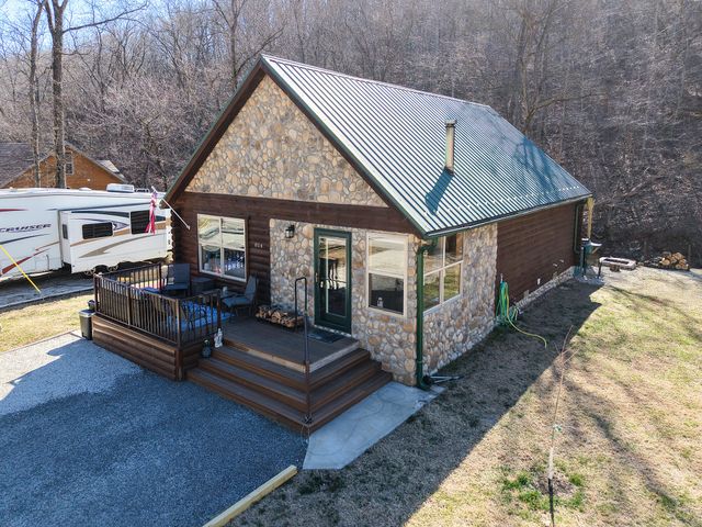 814 Peace In Valley Road, Blue Eye, MO 65611