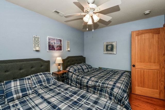 814 Peace In Valley Road, Blue Eye, MO 65611