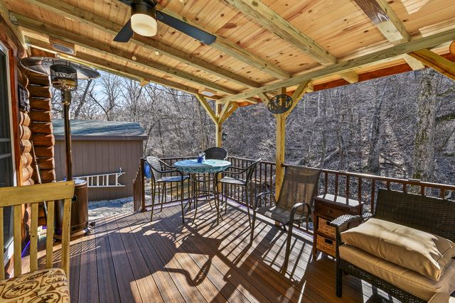 814 Peace In Valley Road, Blue Eye, MO 65611