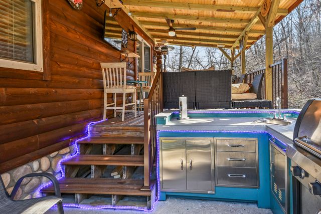 814 Peace In Valley Road, Blue Eye, MO 65611