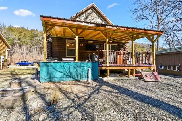 814 Peace In Valley Road, Blue Eye, MO 65611