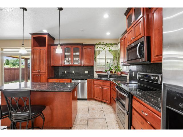 13845 Sw FAR VISTA Dr, Beaverton, OR 97005
