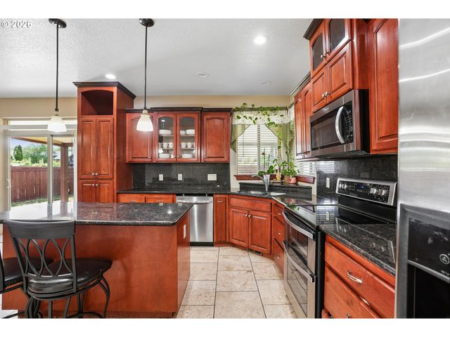 13845 Sw FAR VISTA Dr, Beaverton, OR 97005