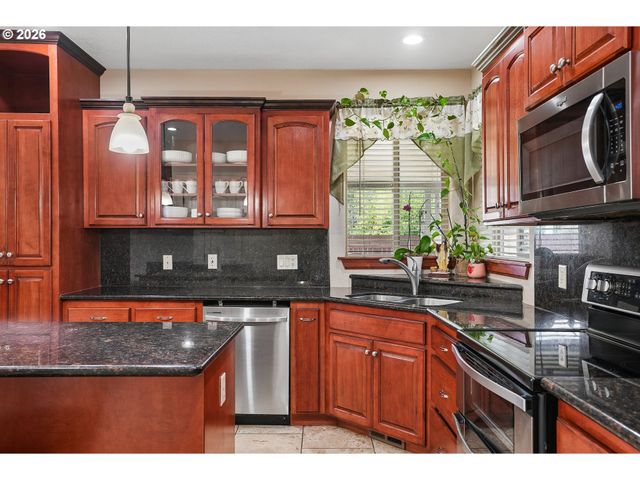 13845 Sw FAR VISTA Dr, Beaverton, OR 97005