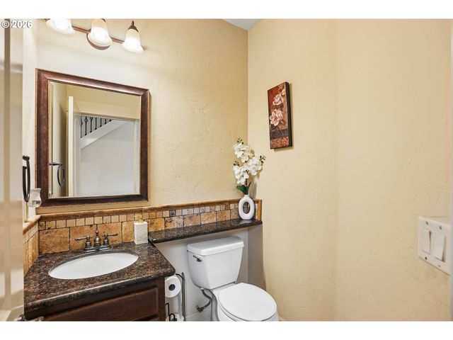 13845 Sw FAR VISTA Dr, Beaverton, OR 97005