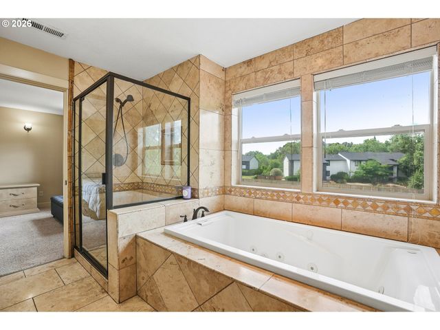 13845 Sw FAR VISTA Dr, Beaverton, OR 97005