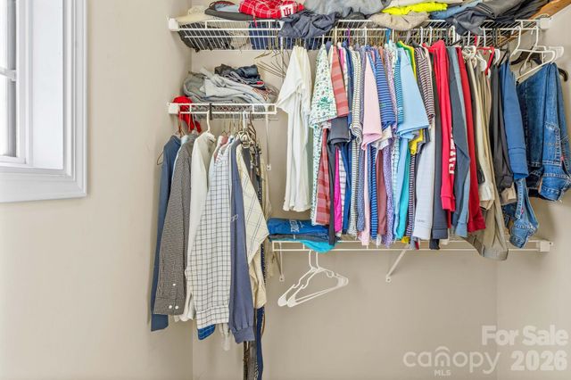 219 19th Avenue SE, Hickory, NC 28602