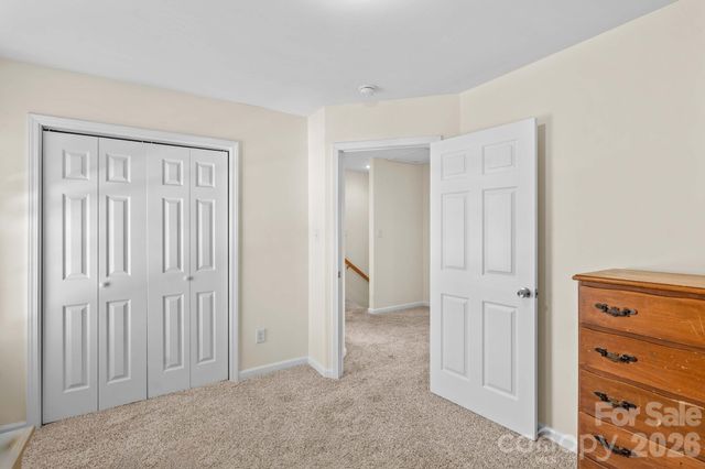 219 19th Avenue SE, Hickory, NC 28602