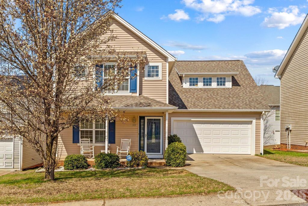 219 19th Avenue SE, Hickory, NC 28602