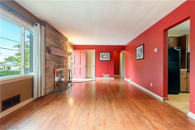 1925 Quayle Drive, Akron, OH 44312