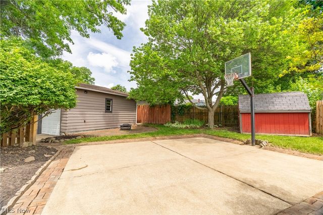 1925 Quayle Drive, Akron, OH 44312
