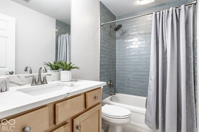 8079 Heyward Drive, Indianapolis, IN 46250