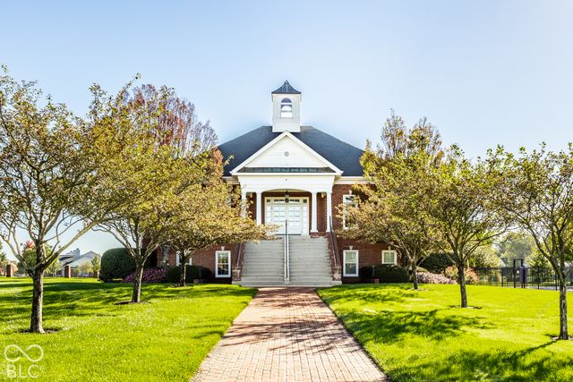 8079 Heyward Drive, Indianapolis, IN 46250