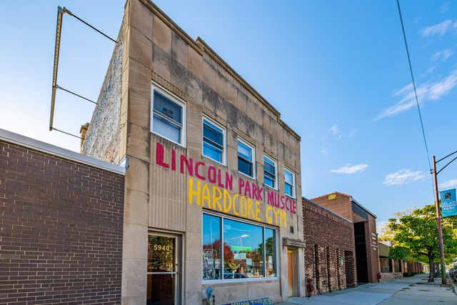 5940 N Milwaukee Avenue, Chicago, IL 60646