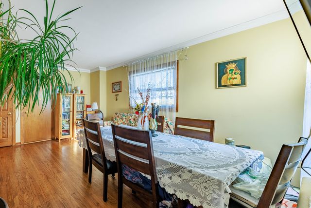 5940 N Milwaukee Avenue, Chicago, IL 60646