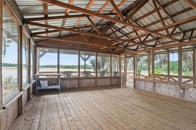 18610 TOWNSEND HOUSE ROAD, Dade City, FL 33523